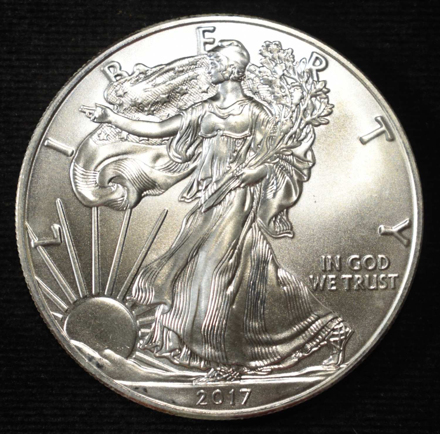2017 AMERICAN SILVER EAGLE