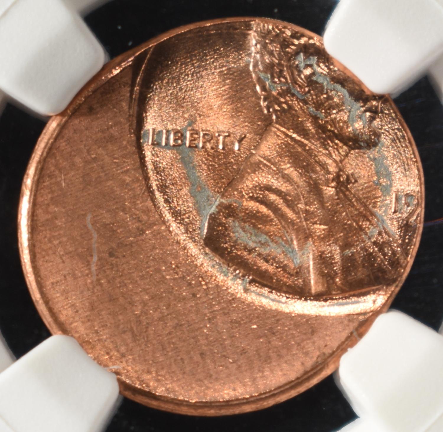 MINT ERROR UNC LINCOLN CENT NGC OFF CENTER BU