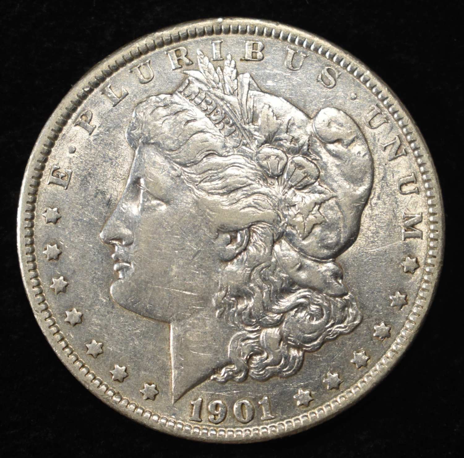 1901 MORGAN DOLLAR XF