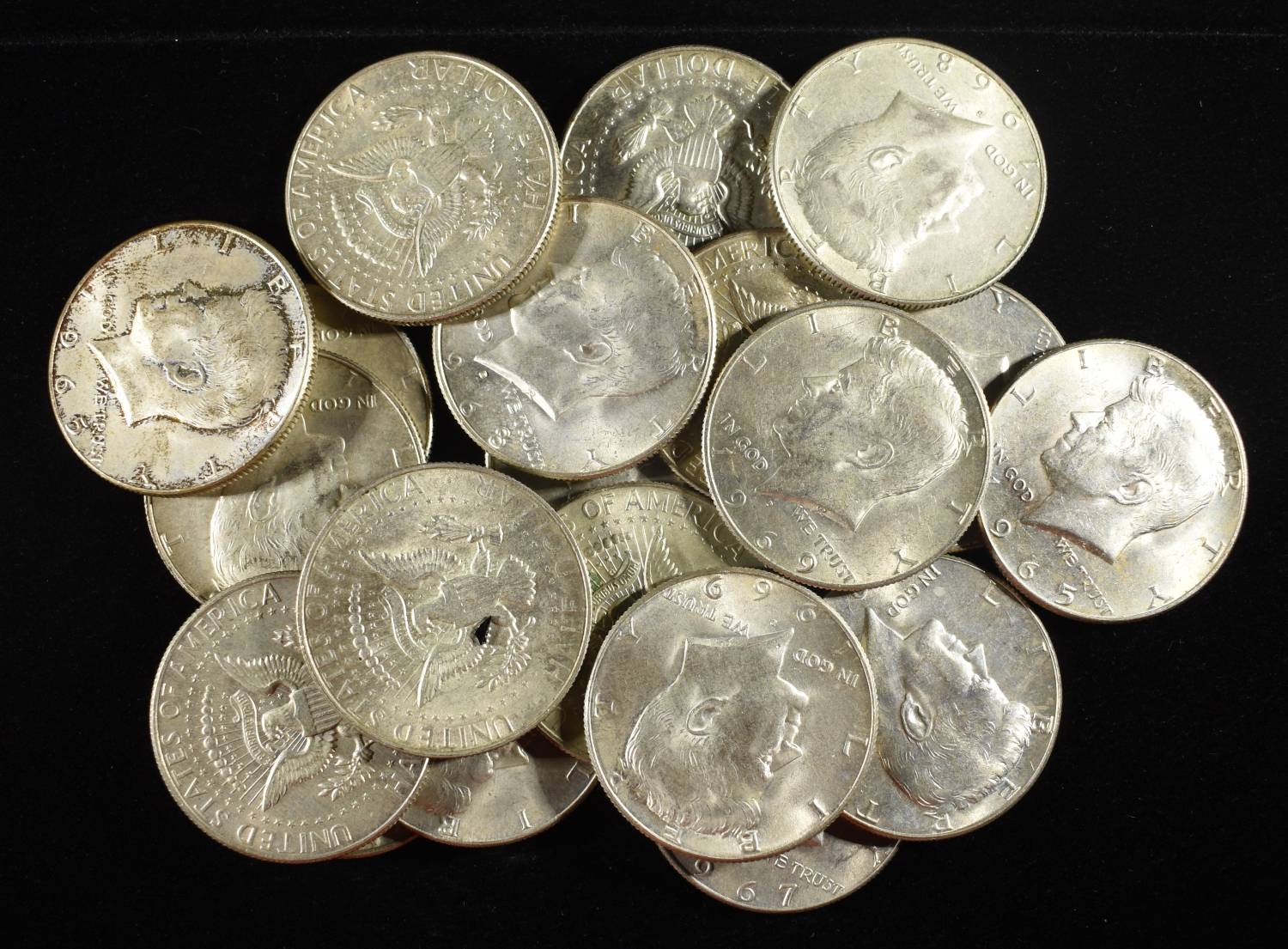 (20) 40% SILVER KENNEDY HALF DOLLARS