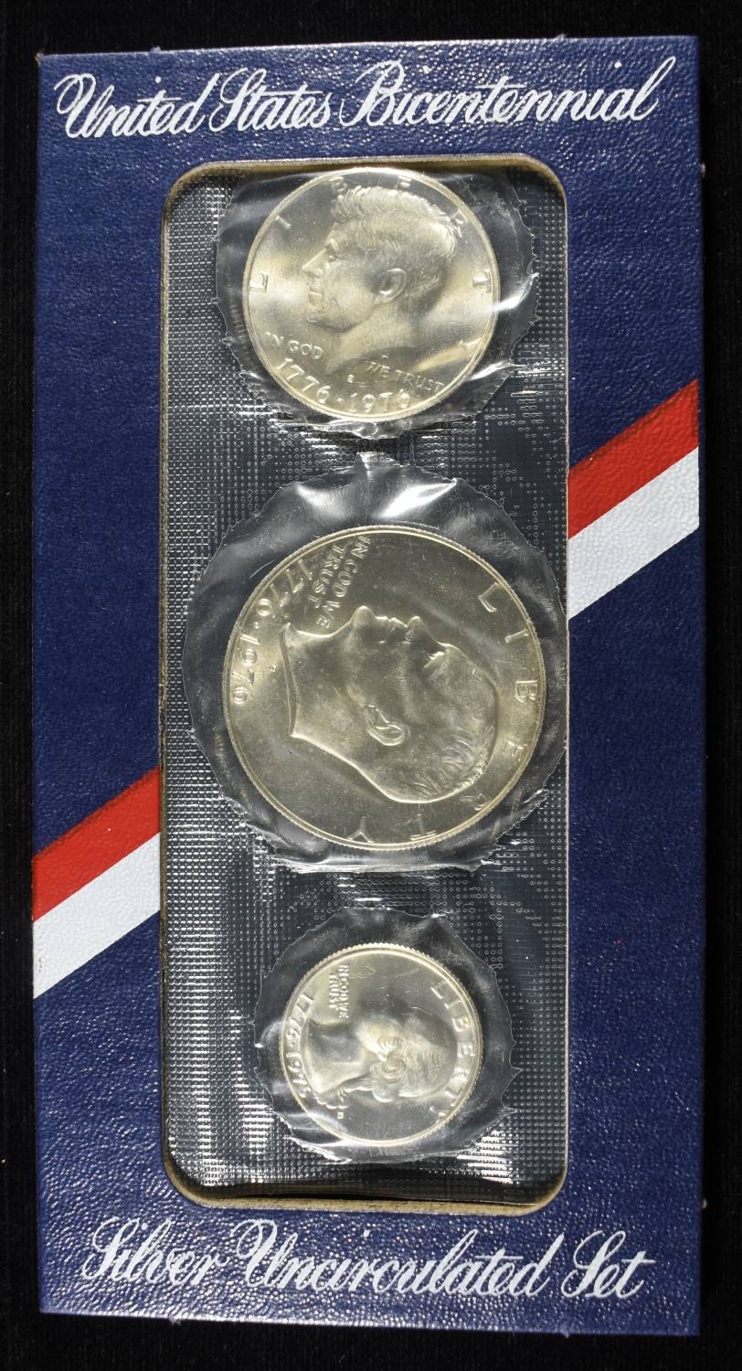 (2) 1976 SILVER MINT SET