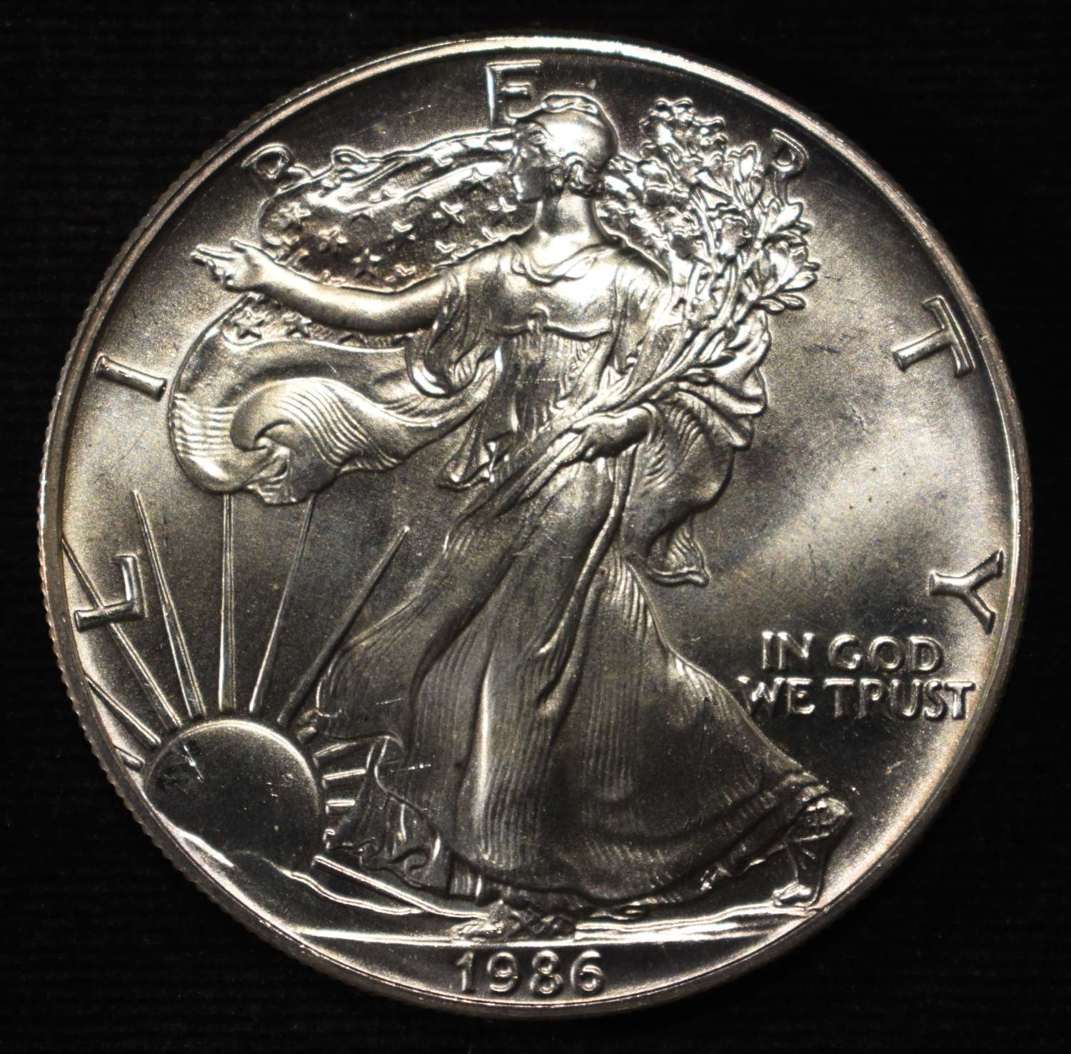 1986 AMERICAN SILVER EAGLE