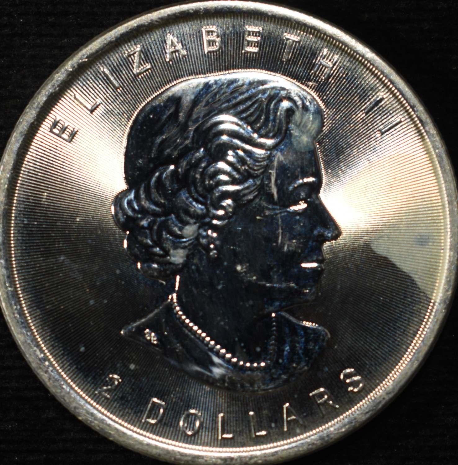 CANADIAN 1/2 OZ .999 SILVER ROUND