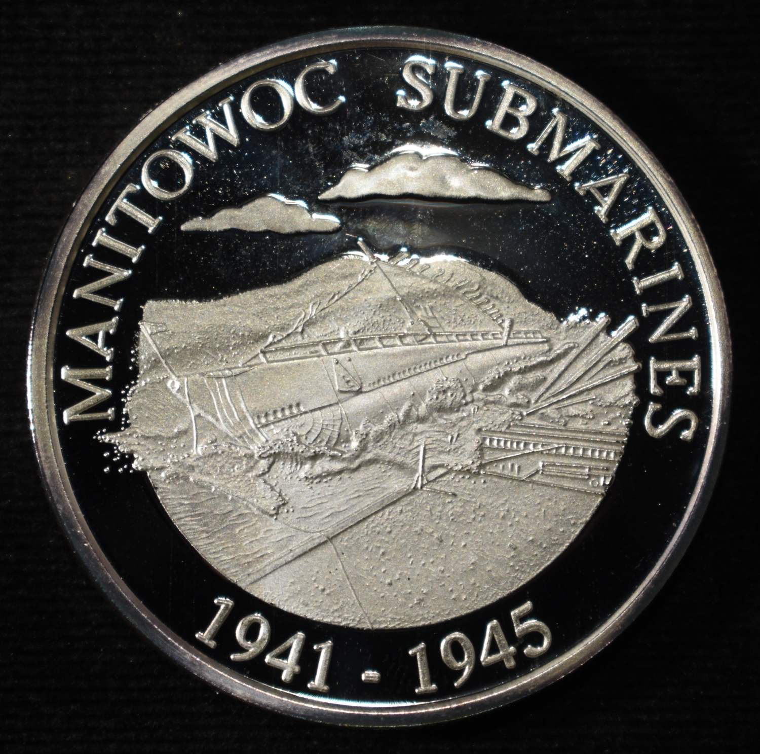 MANITOWOC SUBMARINES 1 OZ .999 SILVER ROUND