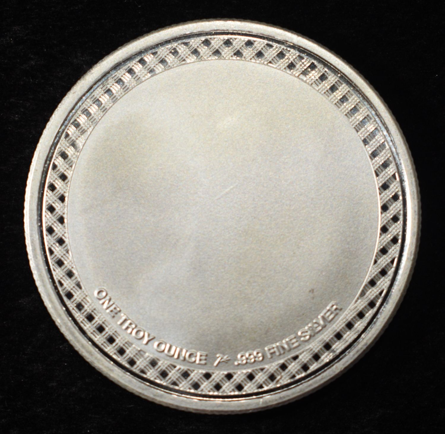 VOLLEYBALL 1 OZ .999 SILVER ROUND