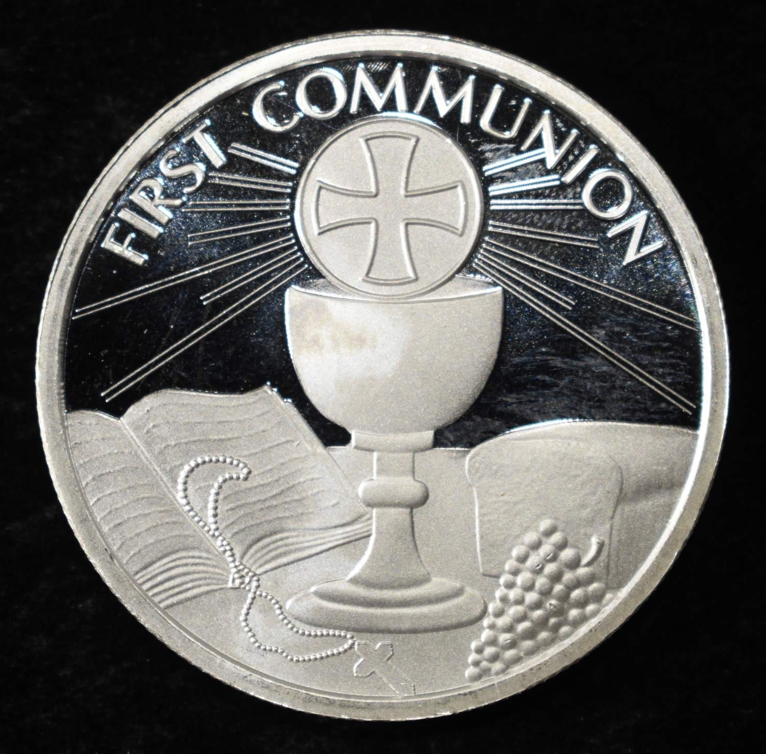 FIRST COMMUNION 1 OZ .999 SILVER ROUND