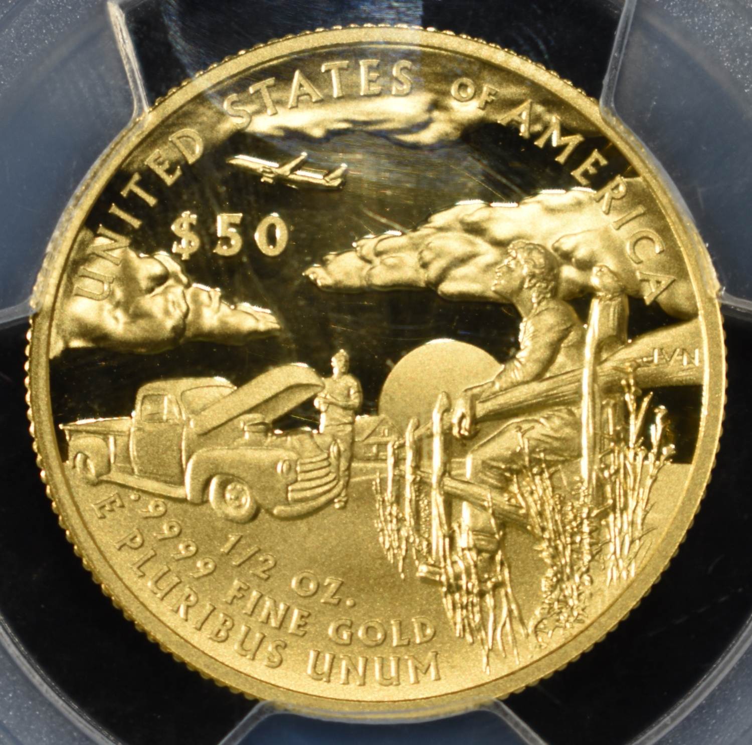 2025-W SUPERMAN 1/2OZ .9999 GOLD PCGS PR70DCAM