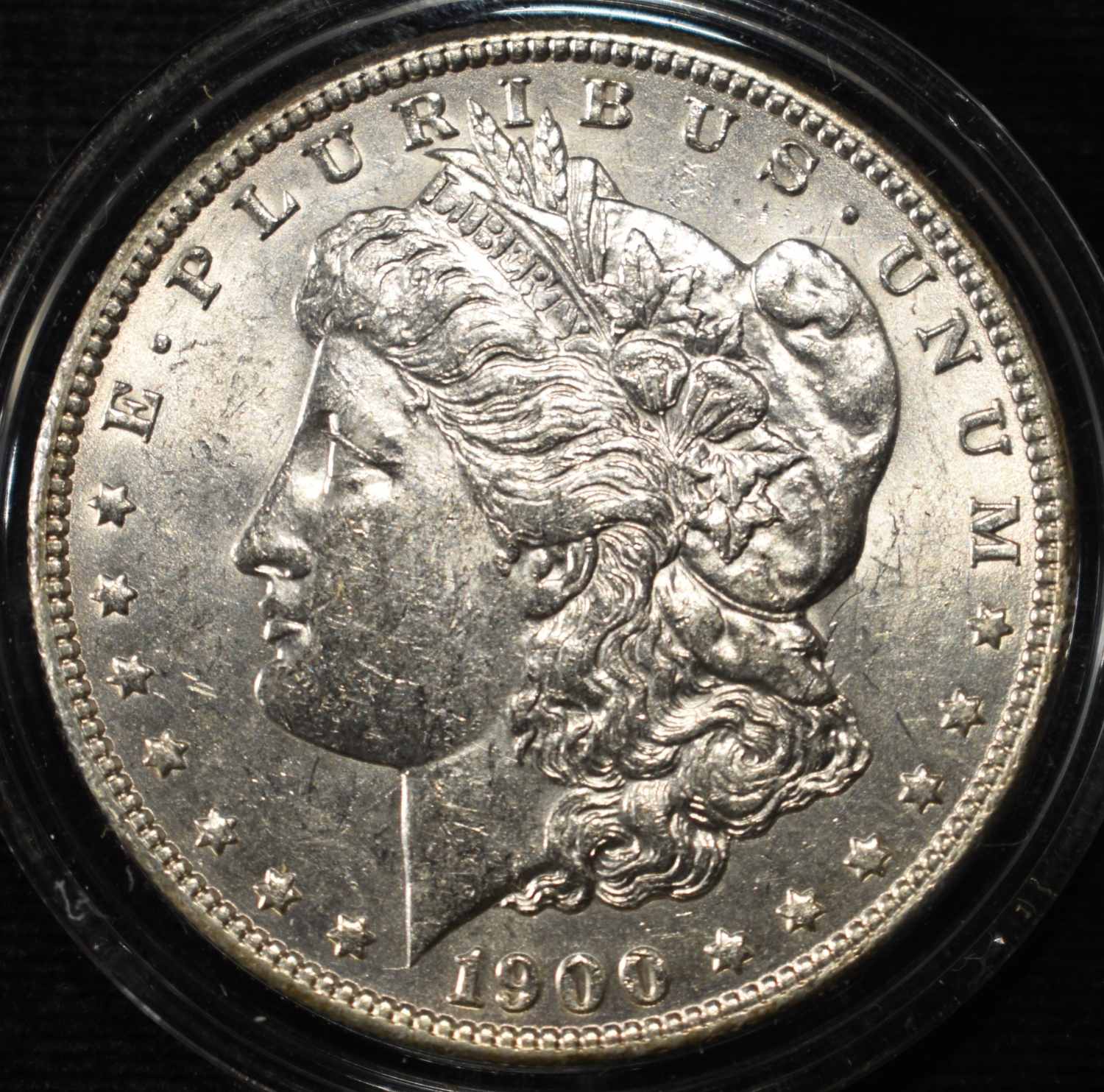 1900 MORGAN DOLLAR BU