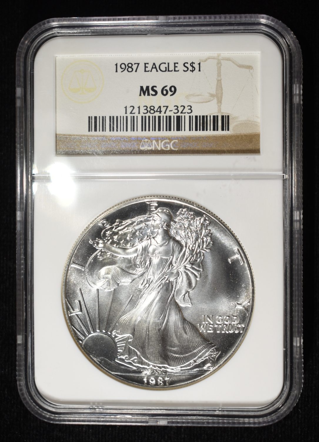 1987 AMERICAN SILVER EAGLE NGC MS69