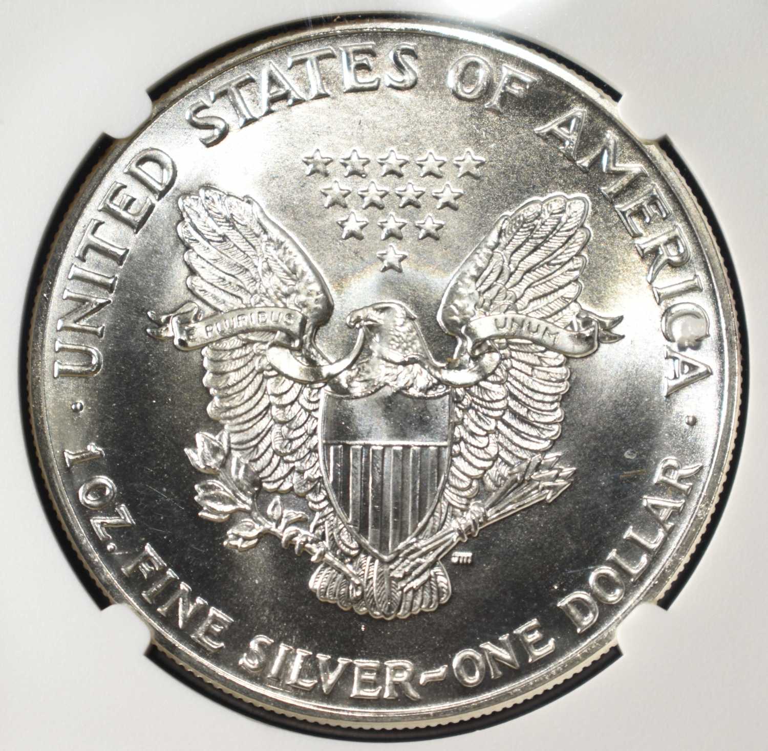 1988 AMERICAN SILVER EAGLE NGC MS69