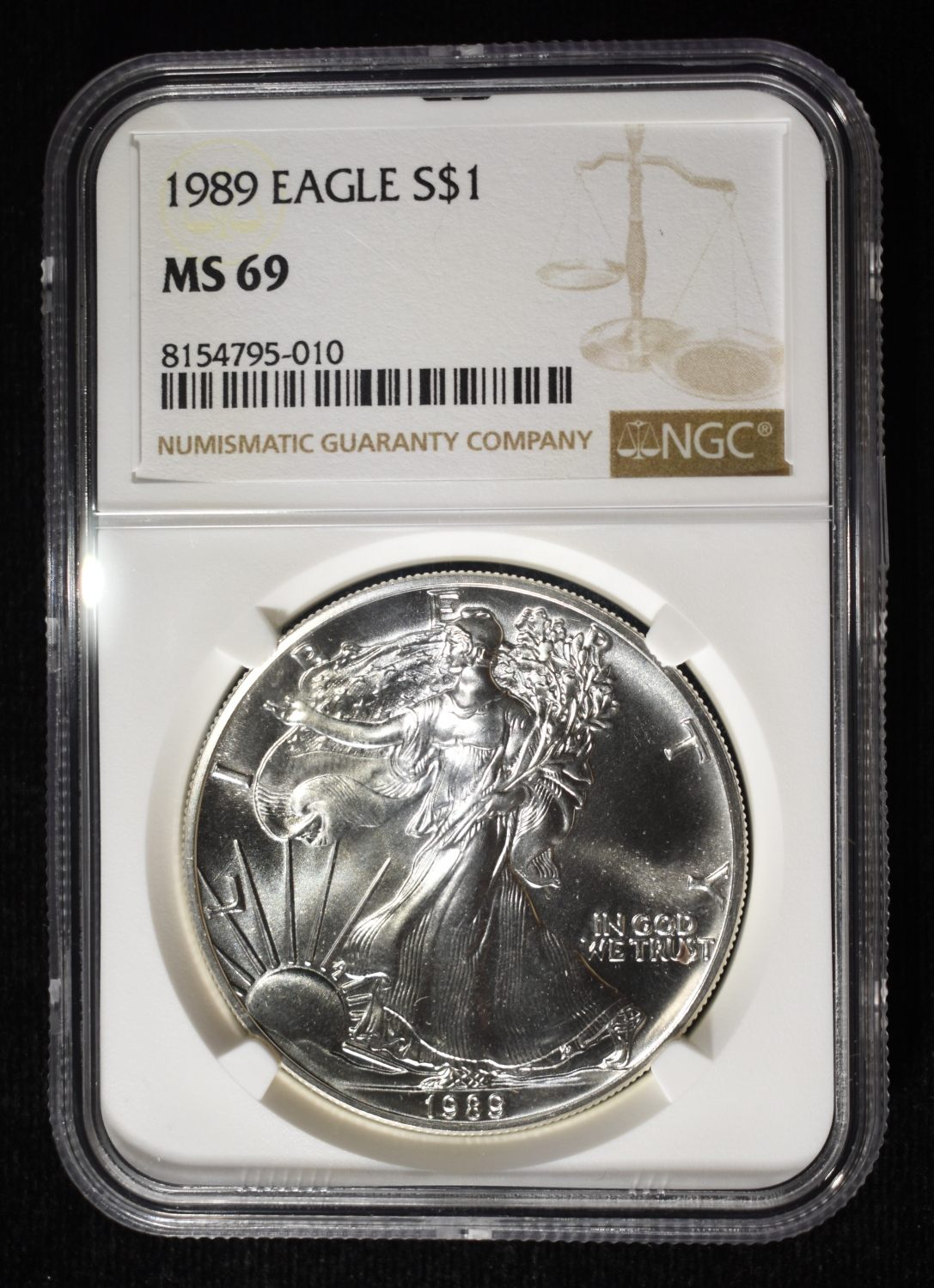 1989 AMERICAN SILVER EAGLE NGC MS69