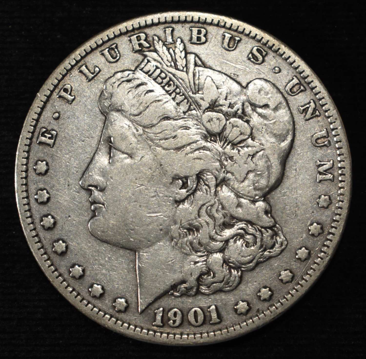 1901-S MORGAN DOLLAR VF