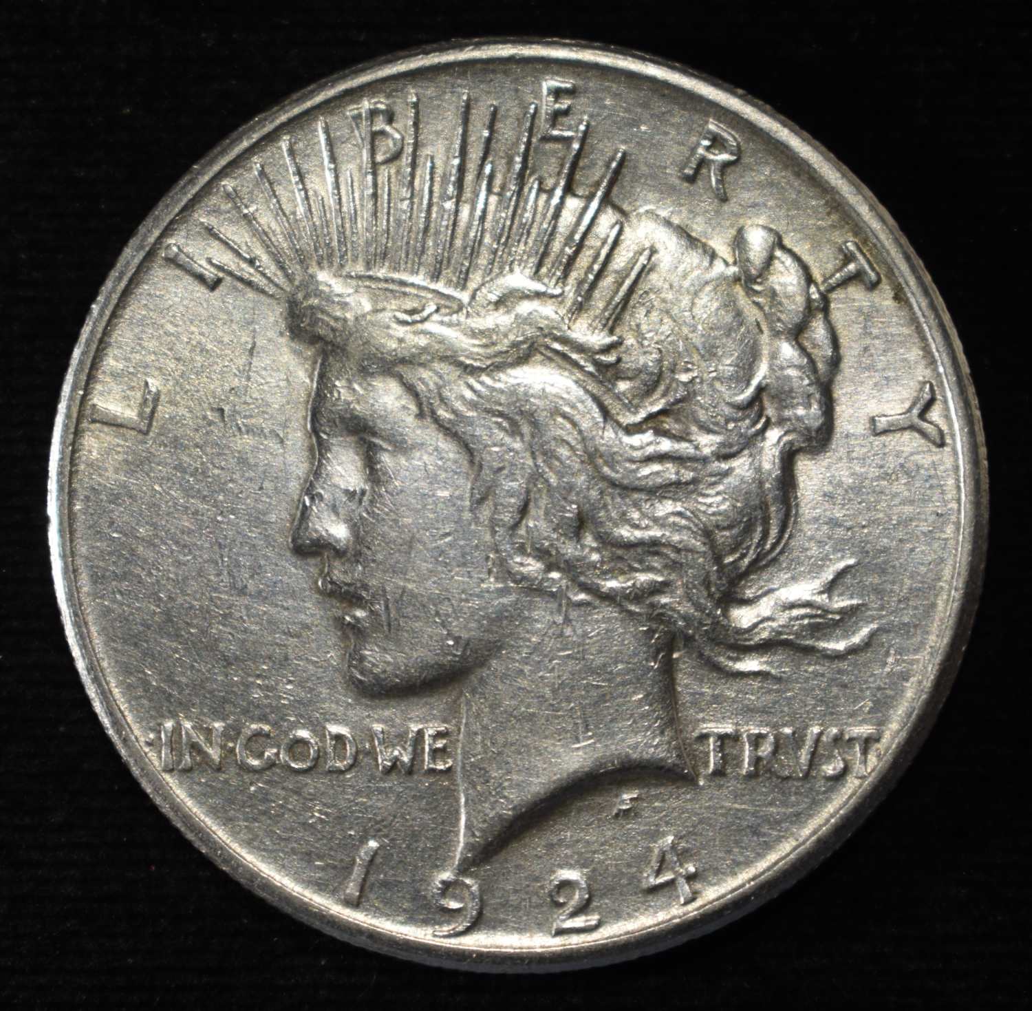 1924-S PEACE DOLLAR XF/AU