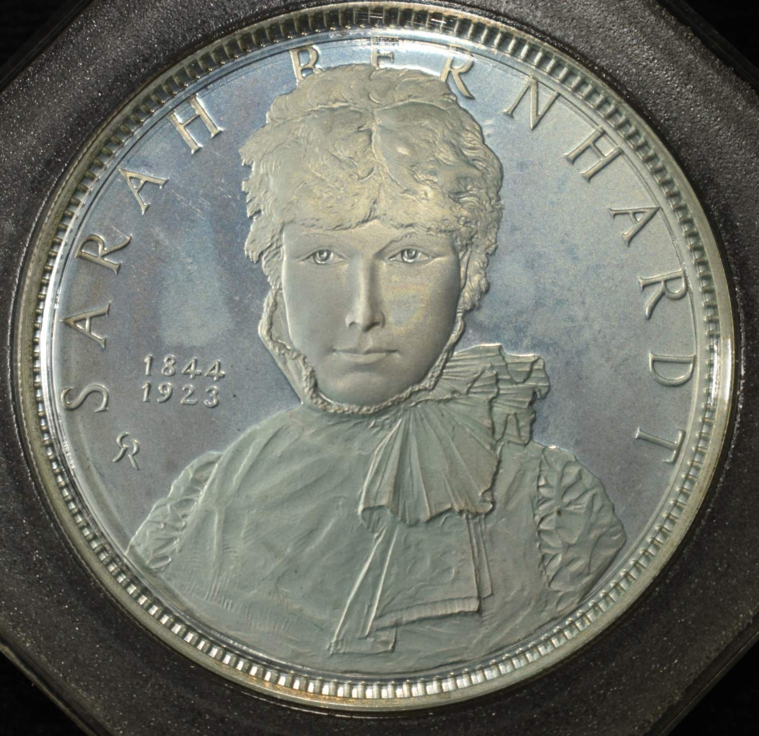 THE SARAH BERNHARDT COIN-MEDAL 92.5% PR