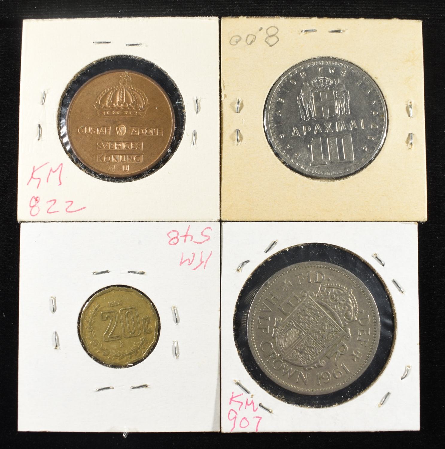 580 FOREIGN COINS IN 2X2'S