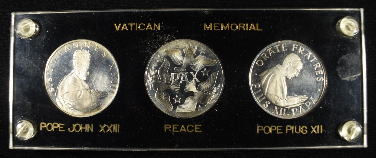 VATICAN MEMORIAL (2) 92.5% SILVER ROUNDS