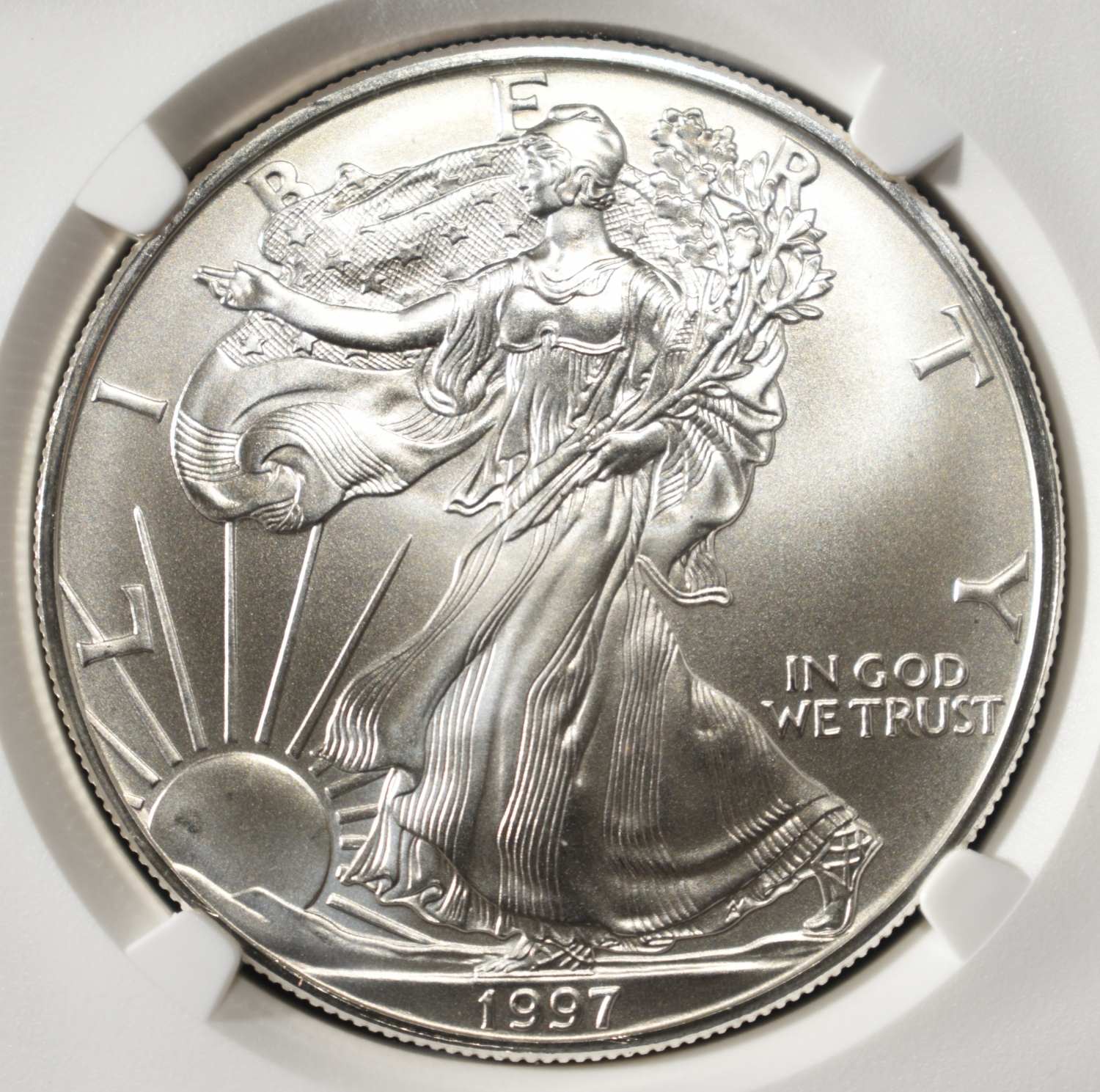 1997 AMERICAN SILVER EAGLE NGC MS69