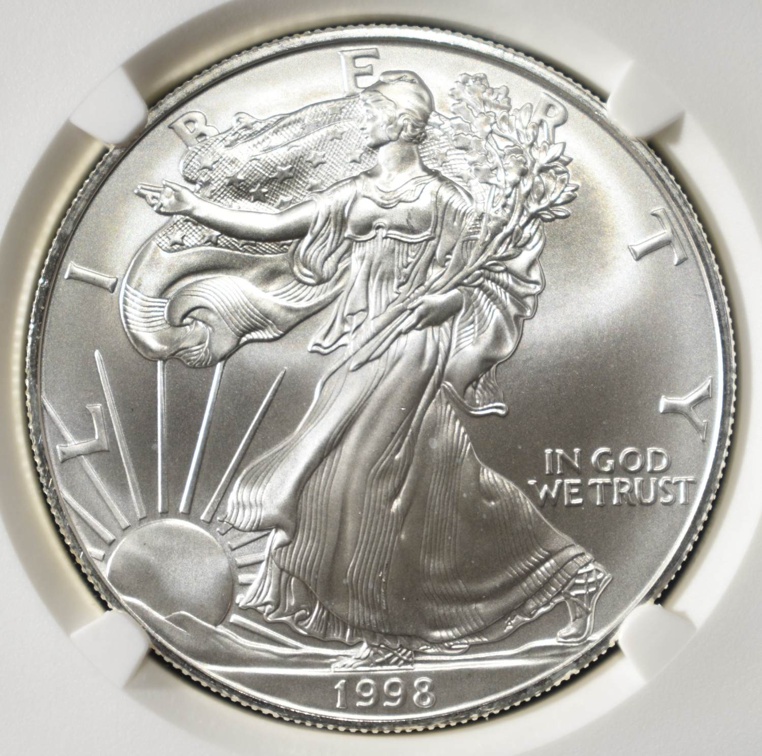 1998 AMERICAN SILVER EAGLE NGC MS69
