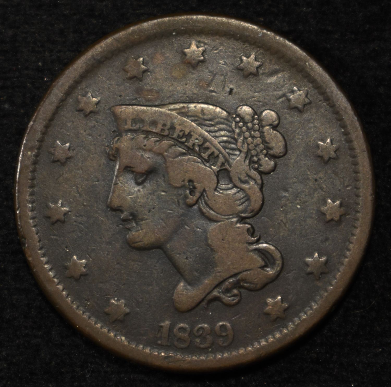 1839 HEAD OF 38 LARGE CENT VF