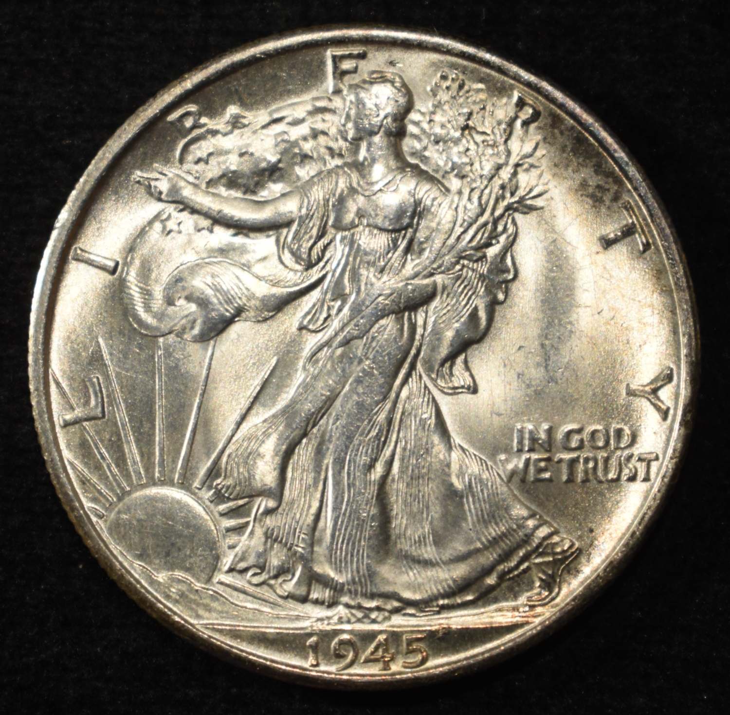 1945-S WALKING LIBERTY HALF DOLLAR CH/GEM BU