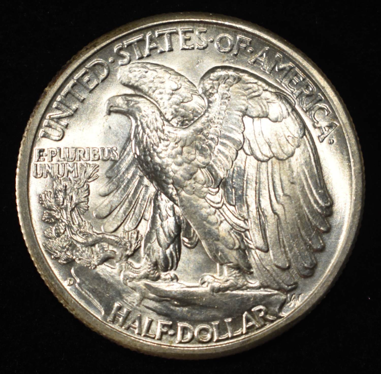 1945-D WALKING LIBERTY HALF DOLLAR GEM BU