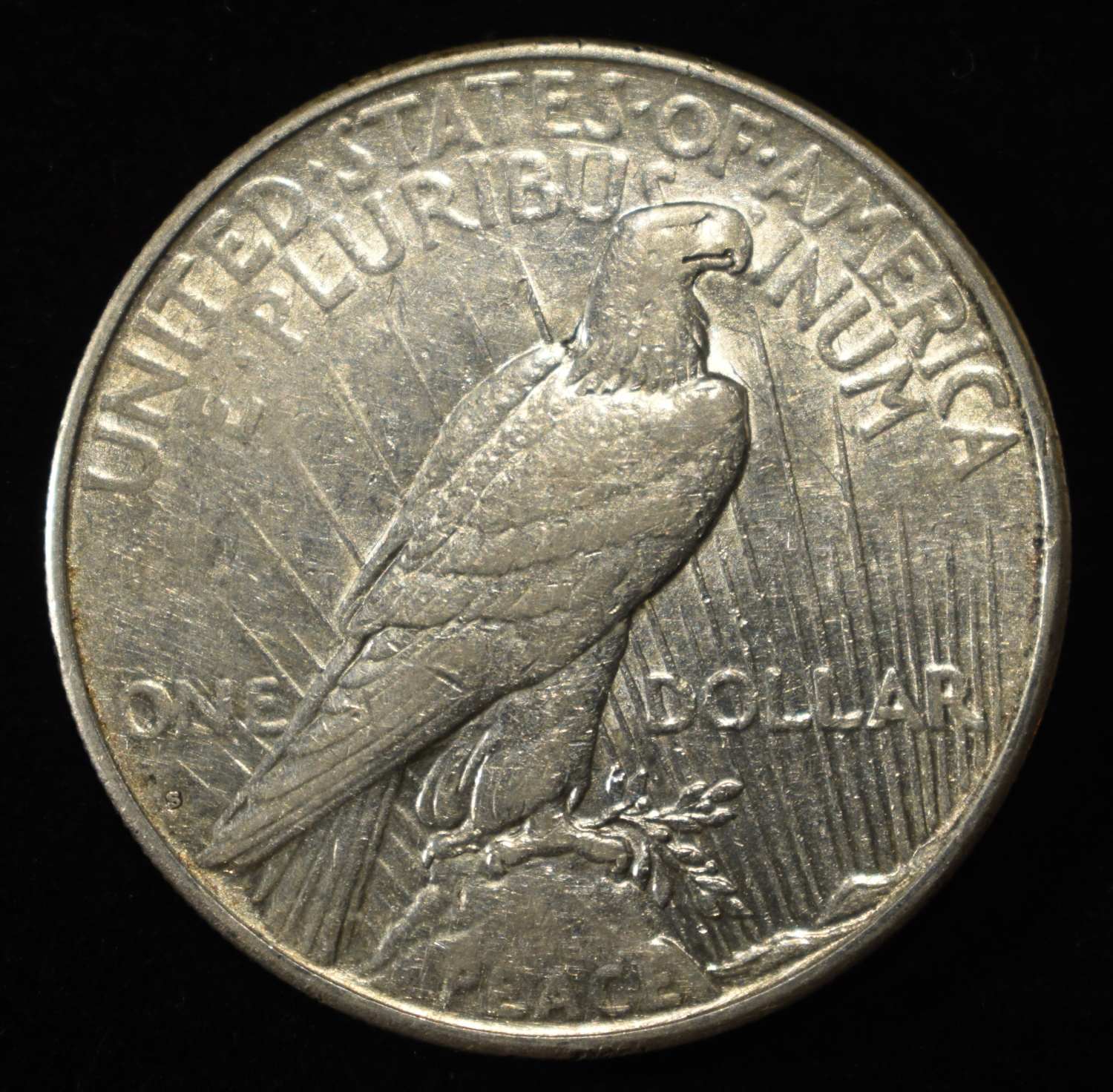 1927-S PEACE DOLLAR AU
