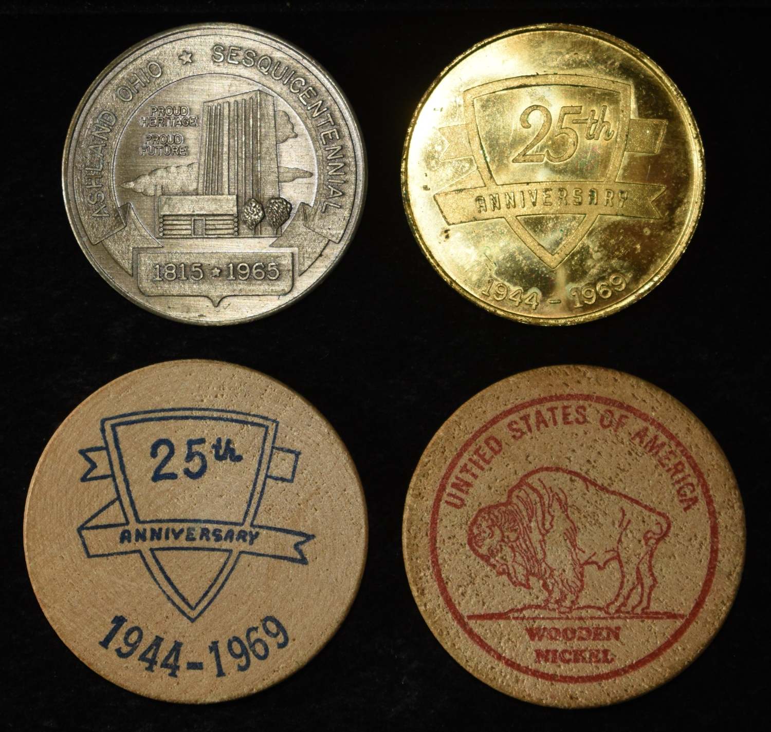 (21) ASHLAND, OHIO TOKENS & (21) WOODEN TOKENS