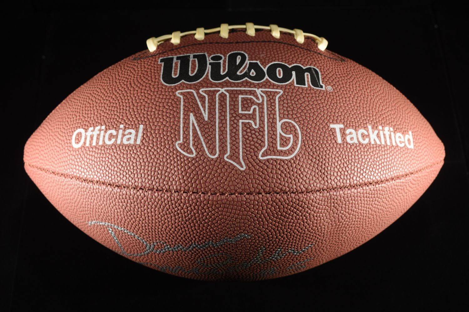 DARREN MCFADDEN AUTOGRAPHED FOOTBALL