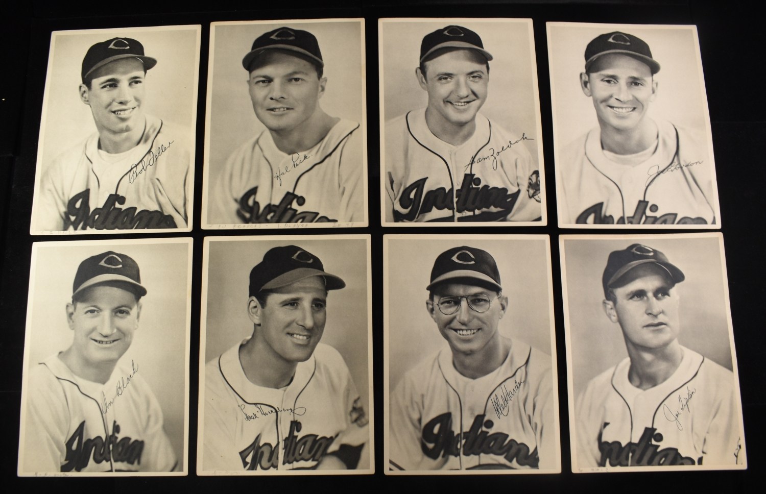 (8) CLEVELAND INDIANS TEAM ISSUE PORTRAITS