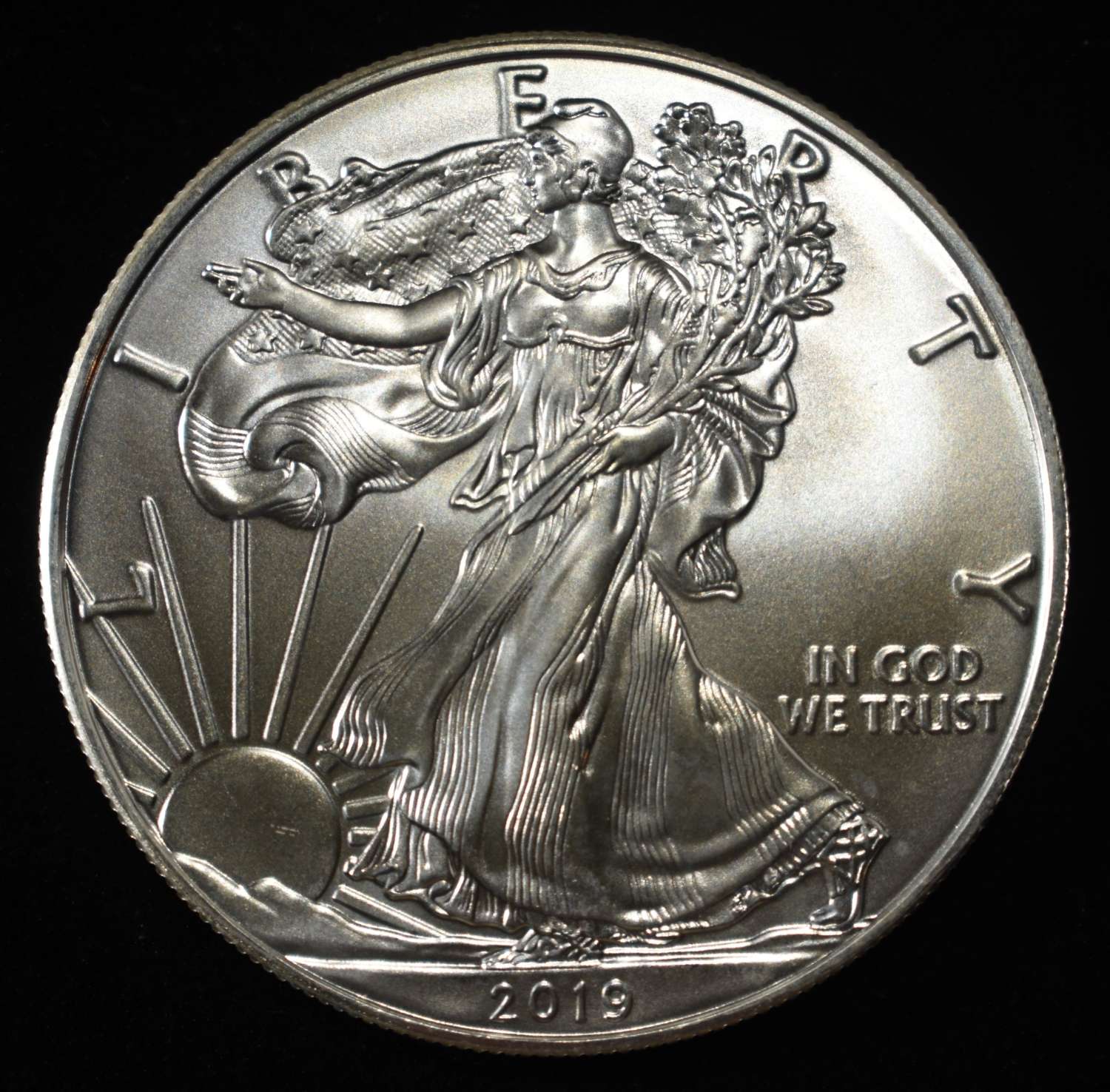2019 AMERICAN SILVER EAGLE