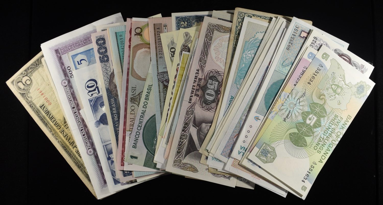 FOREIGN BANK NOTES LOT