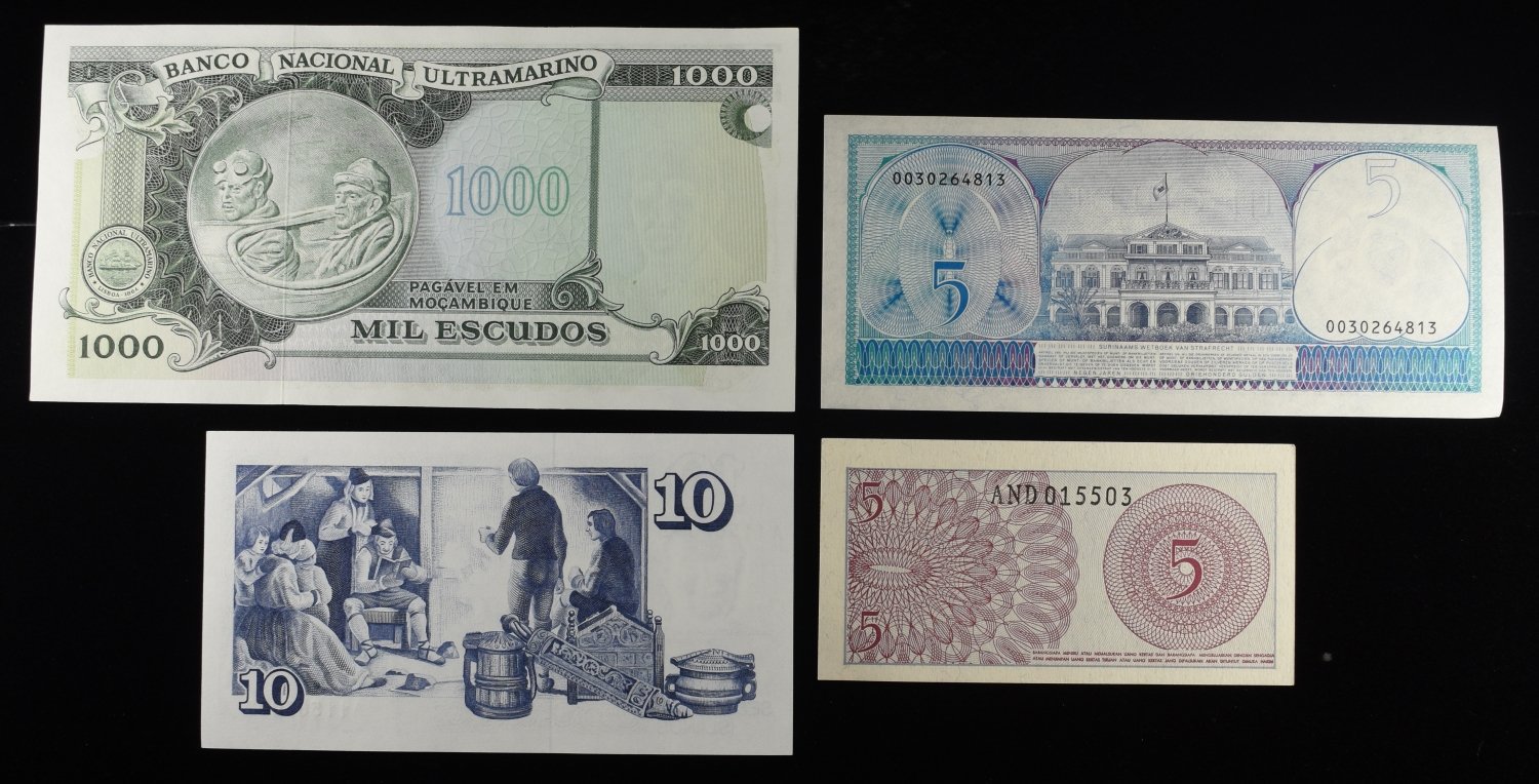 FOREIGN BANK NOTES LOT