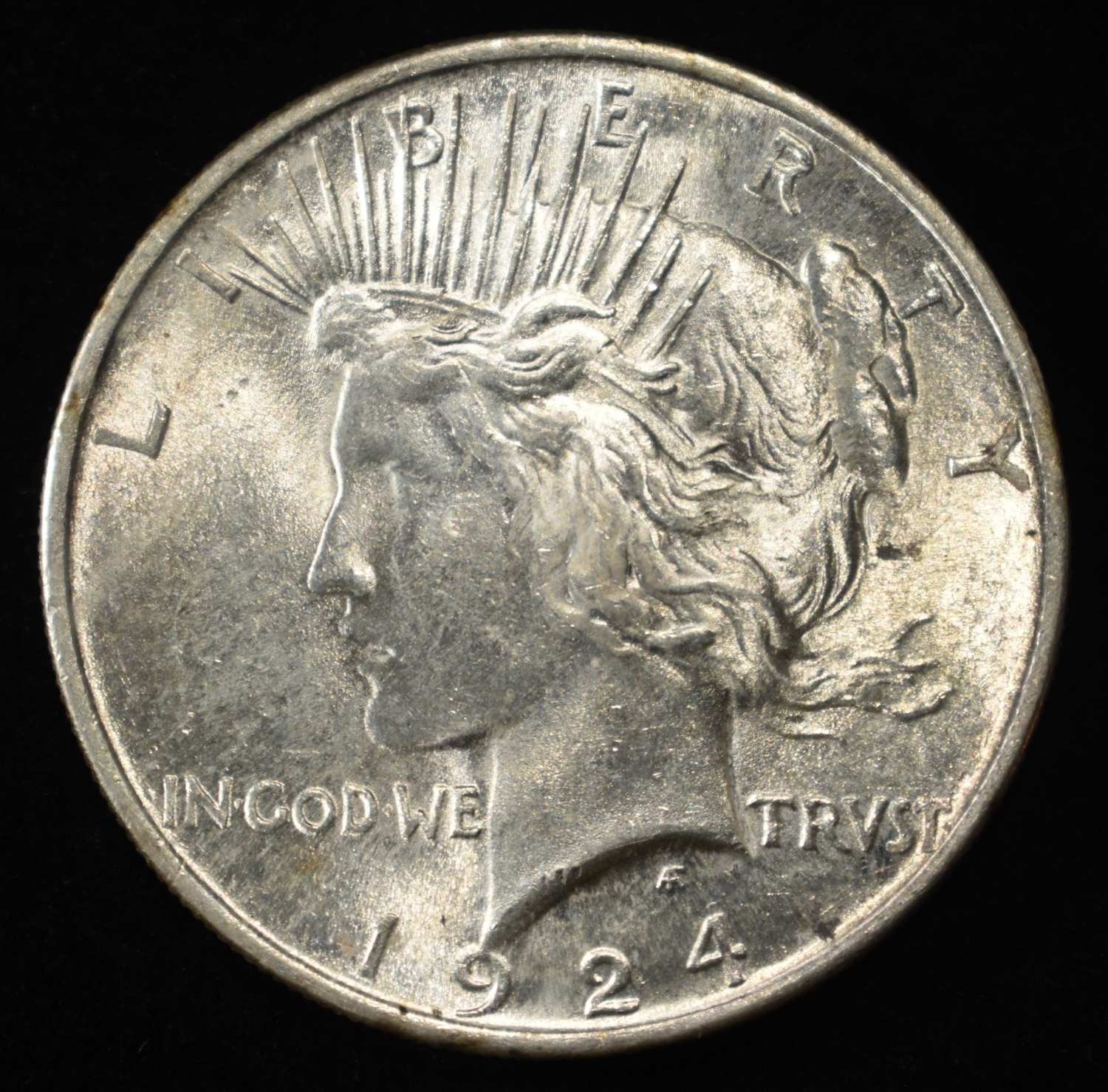 1924 PEACE DOLLAR W-FEATHERS