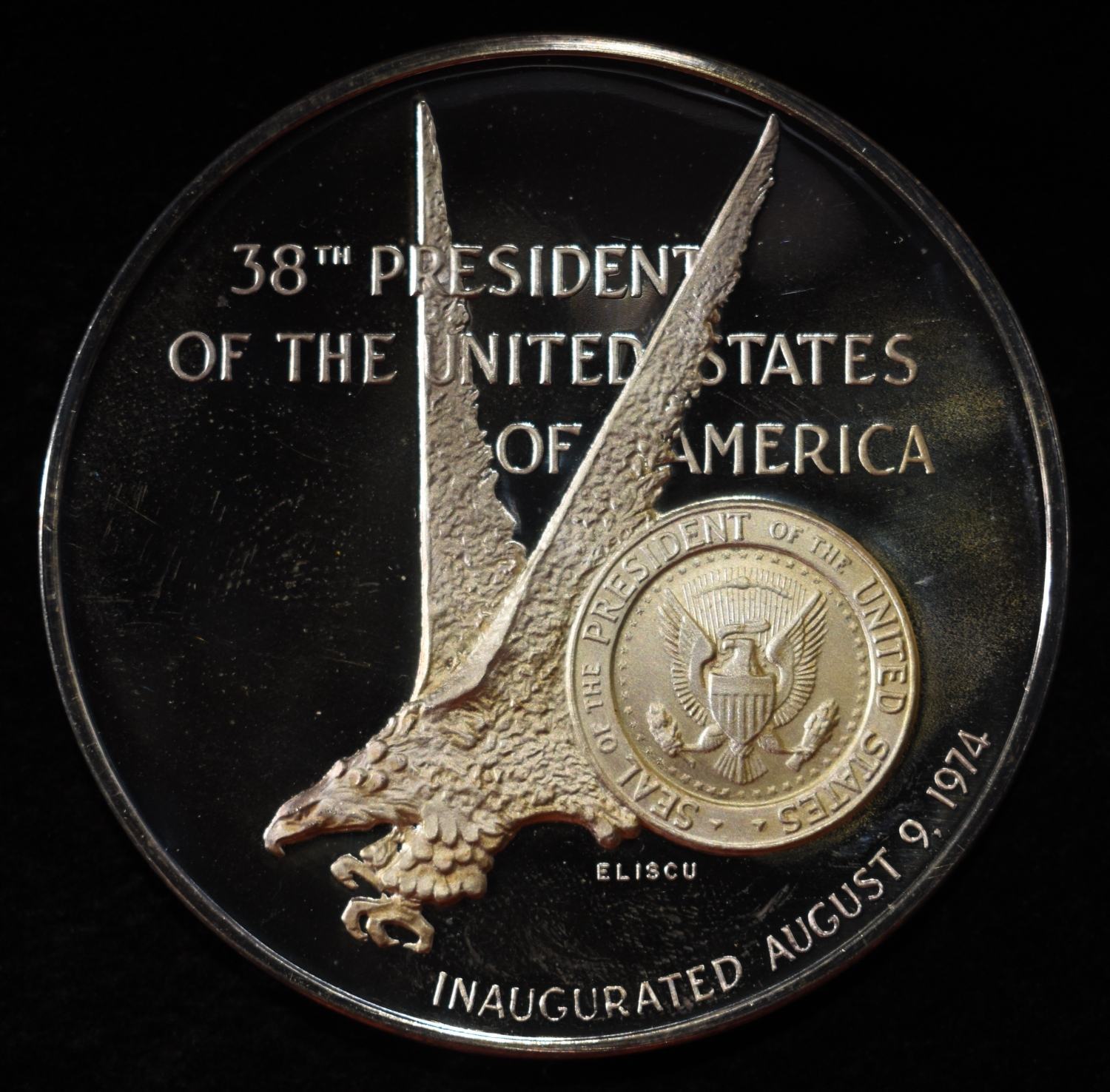 GERALD R. FORD 5 OZ .999 SILVER ROUND