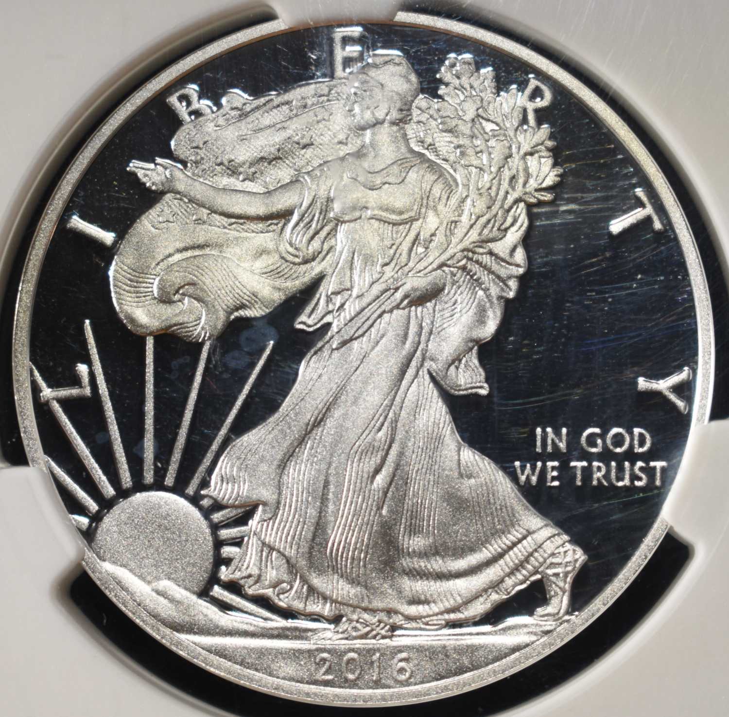 2016-W AMERICAN SILVER EAGLE PF69 ULTRA CAMEO NGC