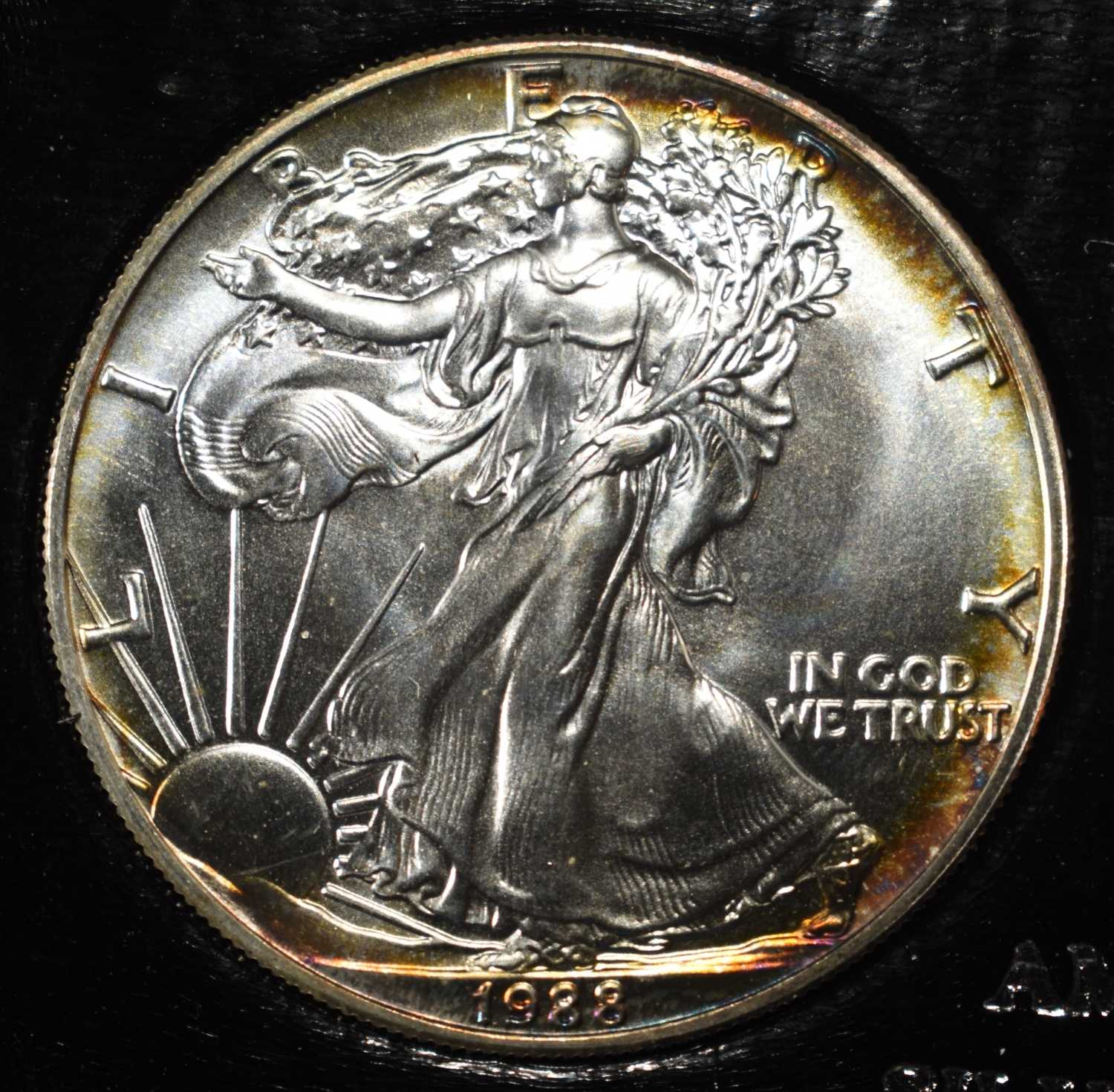 1988 AMERICAN SILVER EAGLE