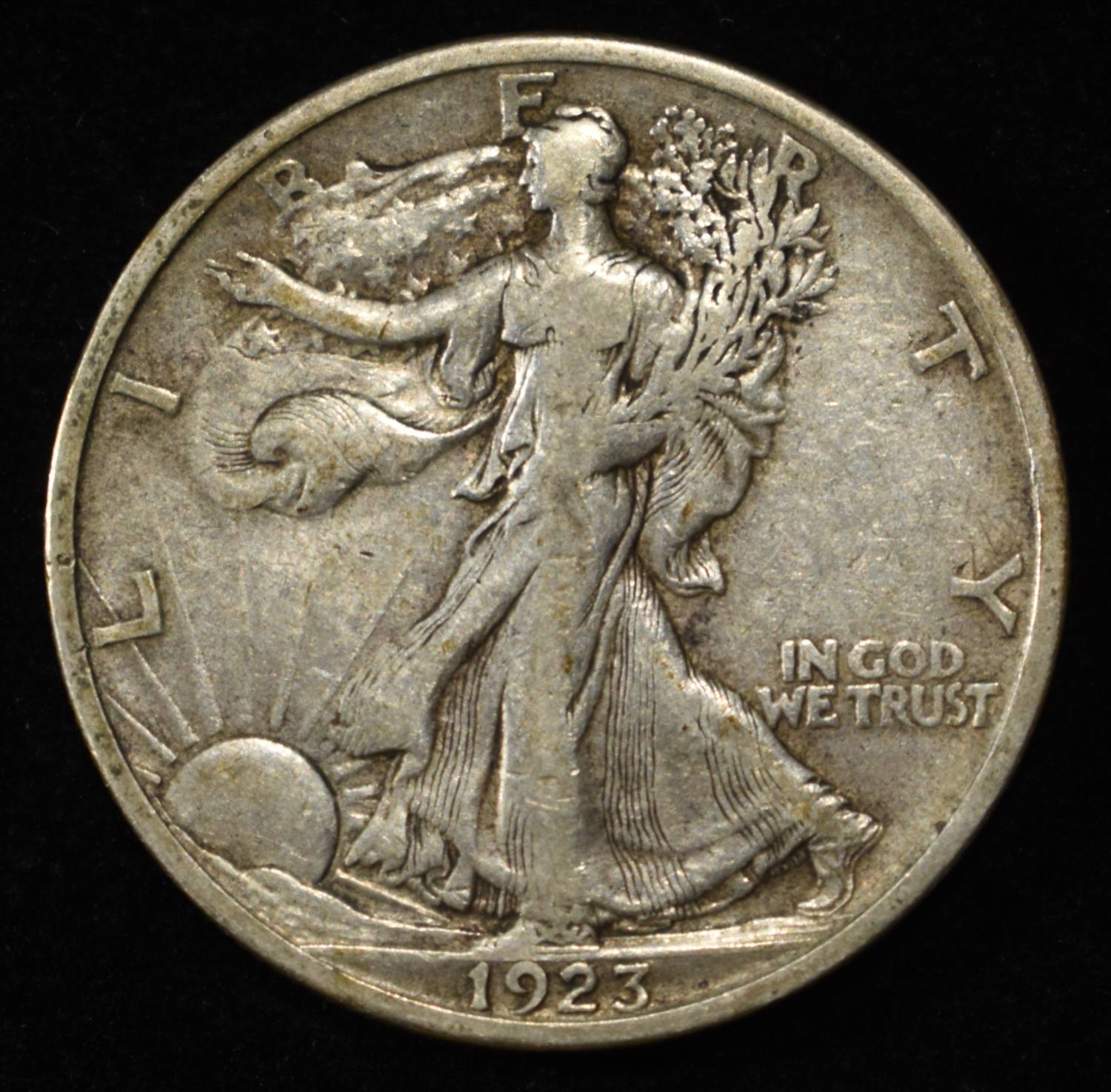 1923-S WALKING LIBERTY HALF DOLLAR XF