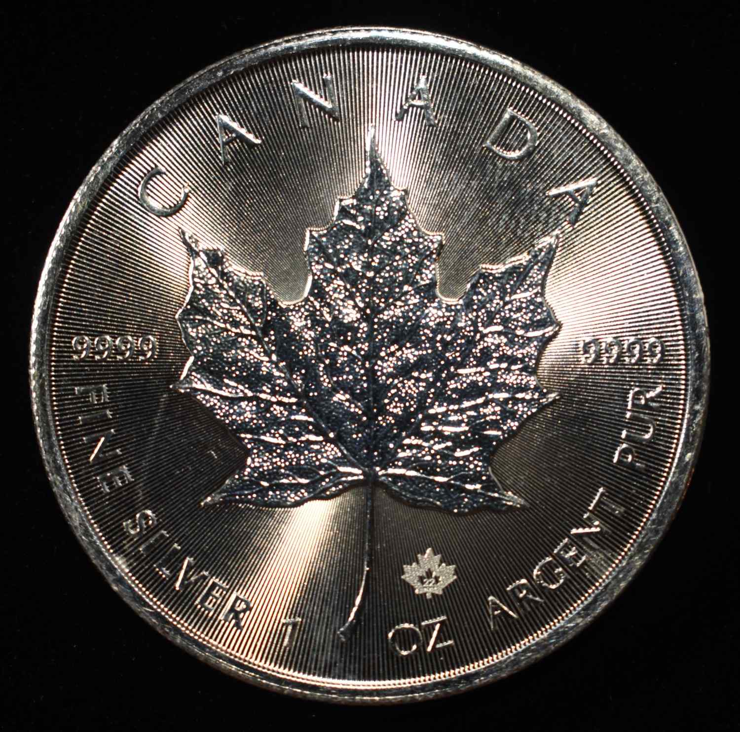 2022 MAPLE LEAF CANADIAN 1 OZ .999 SILVER ROUND