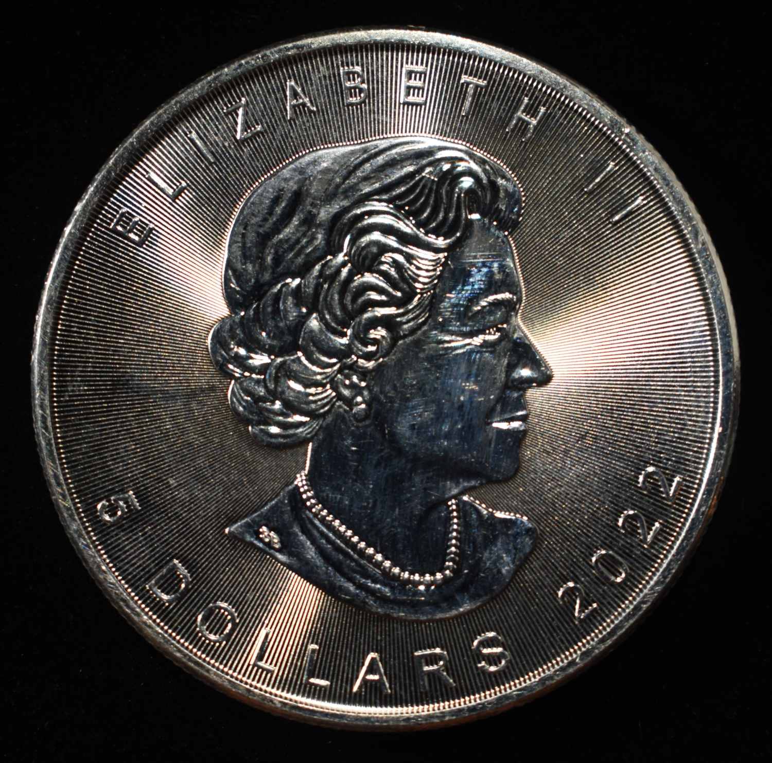 2022 MAPLE LEAF CANADIAN 1 OZ .999 SILVER ROUND