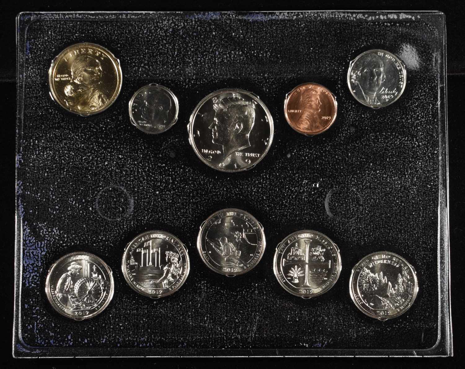 (2) 2019 MINT SETS
