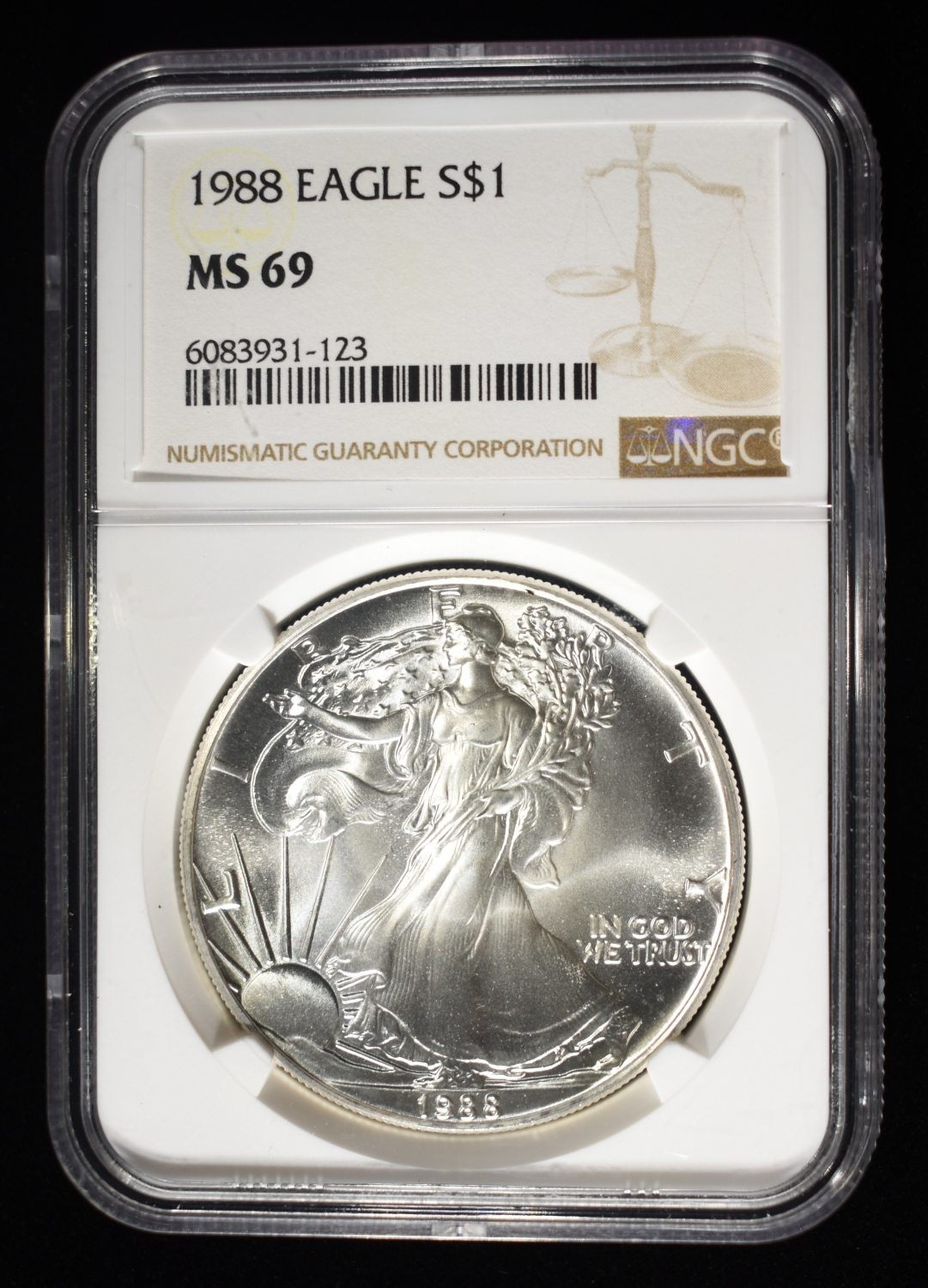 1988 AMERICAN SILVER EAGLE NGC MS69