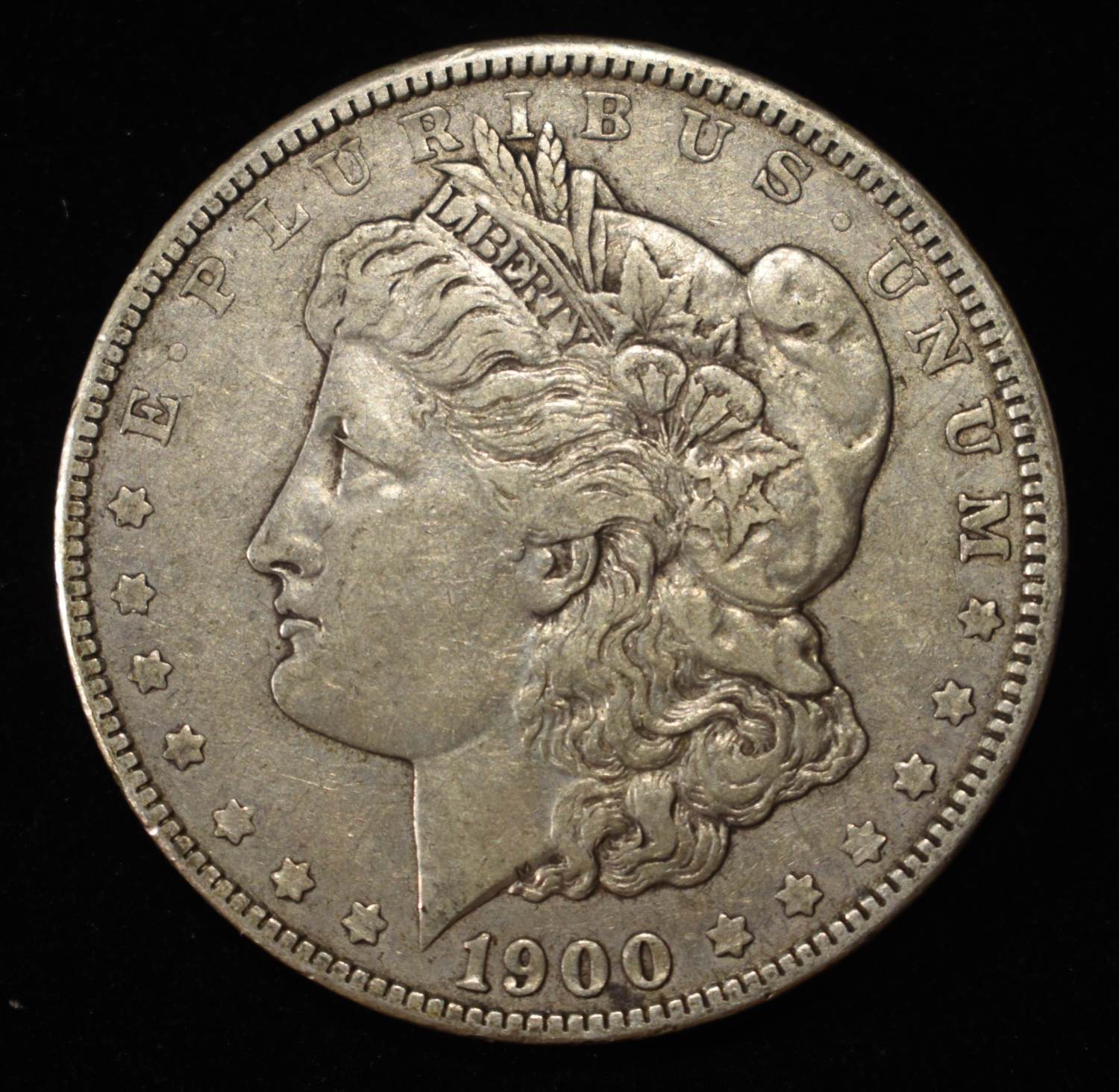 1900 MORGAN DOLLAR