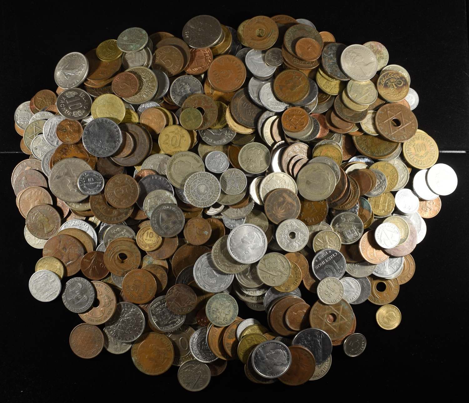 5 LB FOREIGN NON-SILVER COINS