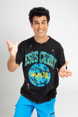 טל מוסרי - זוג כרטיסים למופע ''מתנות קטנות'' + מפגש אישי + הופעה על הבמה. טל מוסרי מארח הורה וילד 