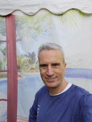 אברי גלעד - אימון כושר אישי בבריכה הפרטית
. מכירים את ה"רוטינה" של אברי גלעד מתוכנית הבוקר? עכשיו 