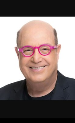 שיעור אישי בחיקויים
. טוביה צפיר הוא שחקן, קומיקאי, חקיין, זמר, מדבב, כוכב ילדים ומנחה טלוויזיה 