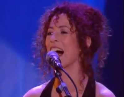 יהודית רביץ - ציור - "מטע אבוקדו". כמעט כל ישראלי יכול לספר שיש לו אלבום של יהודית רביץ בבית - אבל 