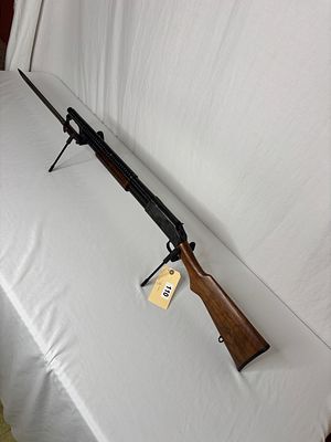 12 Gauge Pump Shotgun with Bayonet. 2 3/4"