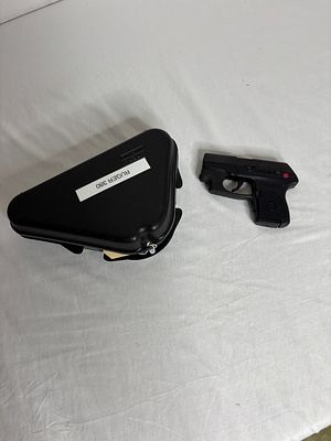 Ruger .380 LCP w Laser Sight. Laser needs battery