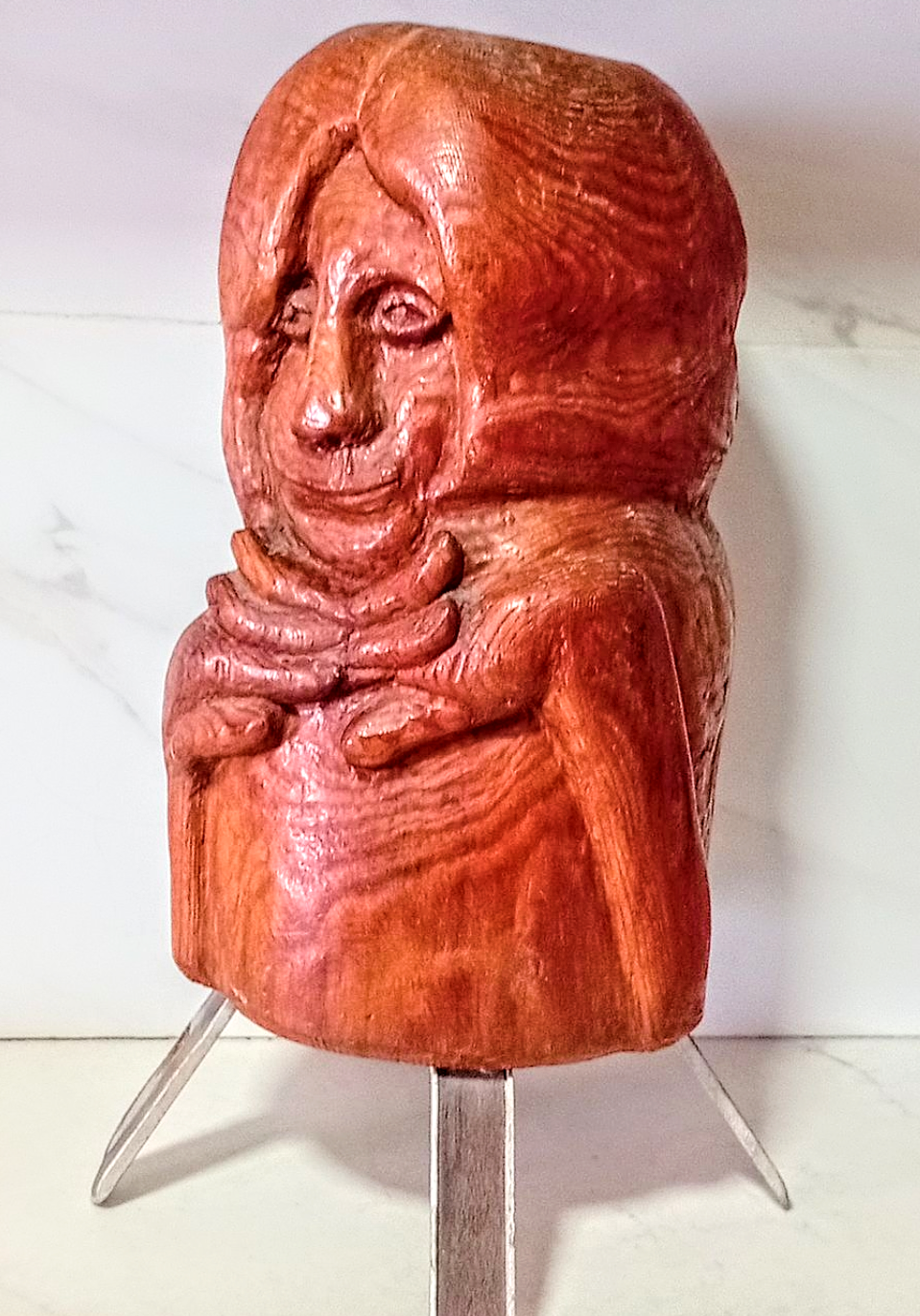 דמות מיוחדת מעץ מלא עבודת אומן . 43/21 ס''מ